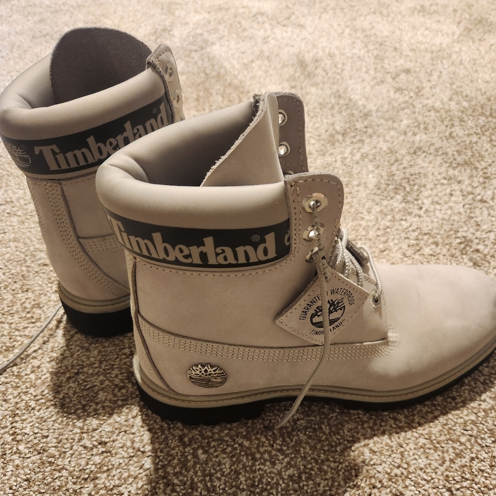 Limited grey timberland boots